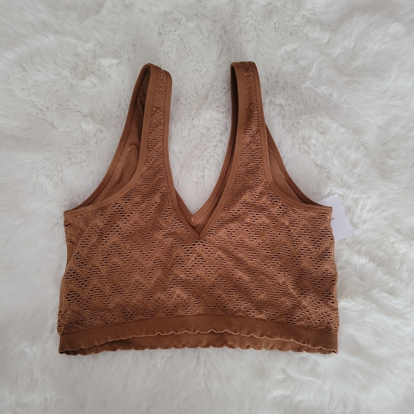 🤎AERIE SUPERCHILL SEAMLESS BRA TOP SIZE M - Picture 8 of 8